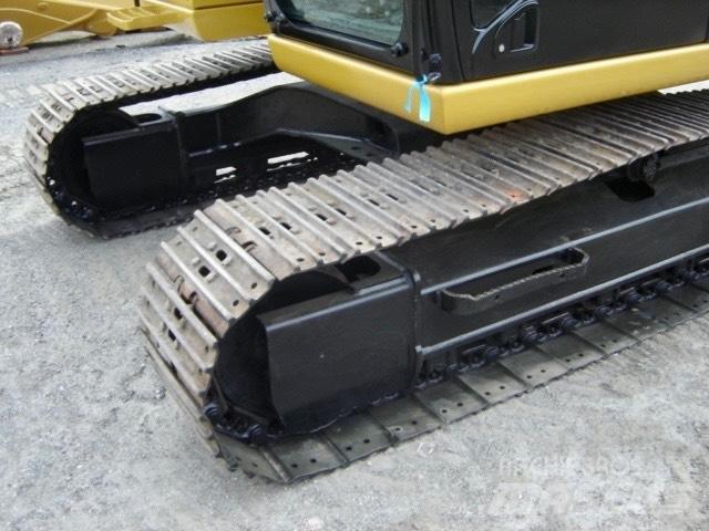 CAT 311 F Lánctalpas kotrók