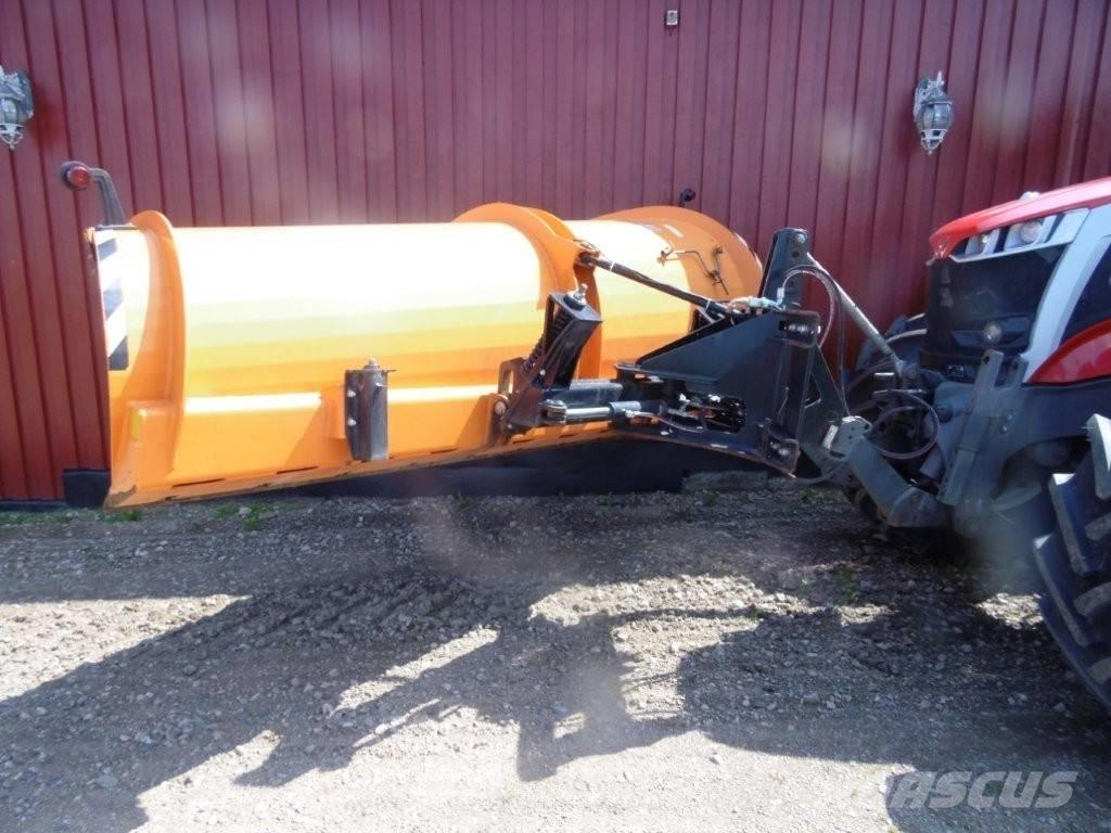 Massey Ferguson 7 S Traktorok