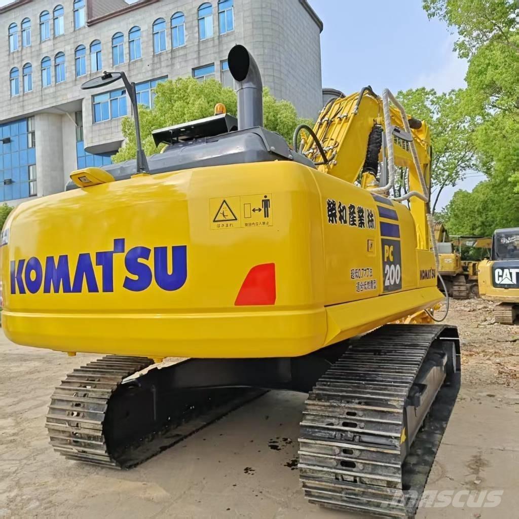 Komatsu PC 200-8 Lánctalpas kotrók