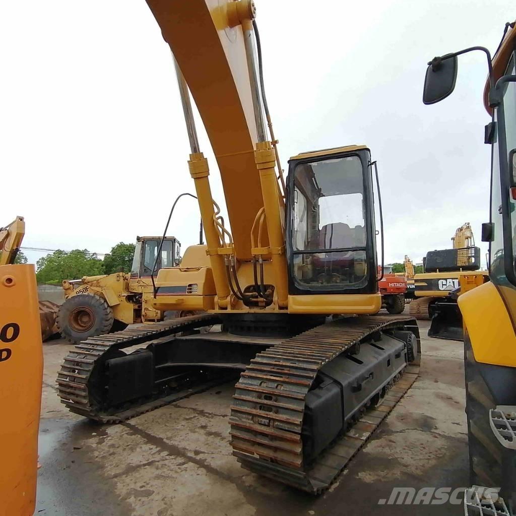 CAT 330 B L Lánctalpas kotrók