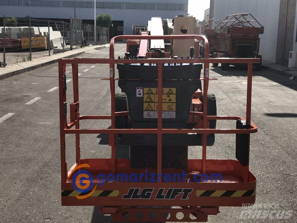 JLG E 450 AJ Karos emelők