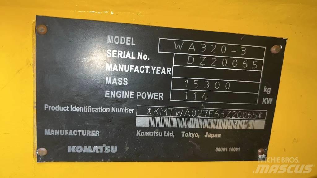 Komatsu WA320-3 Gumikerekes homlokrakodók