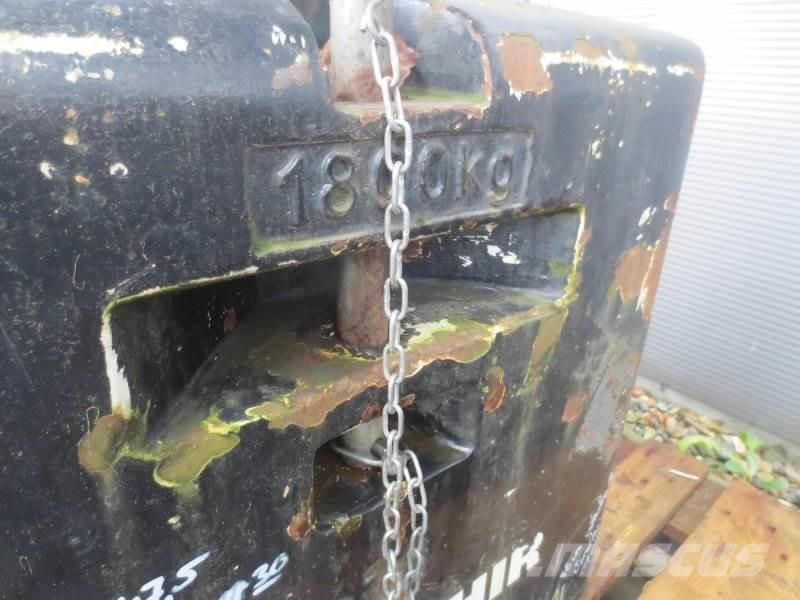 Saphir 1800kg MUFO Egyéb traktor tartozékok