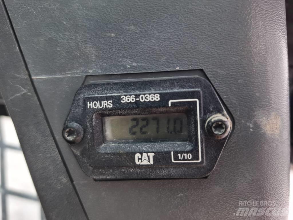 CAT 216 B 3 Kompaktrakodók
