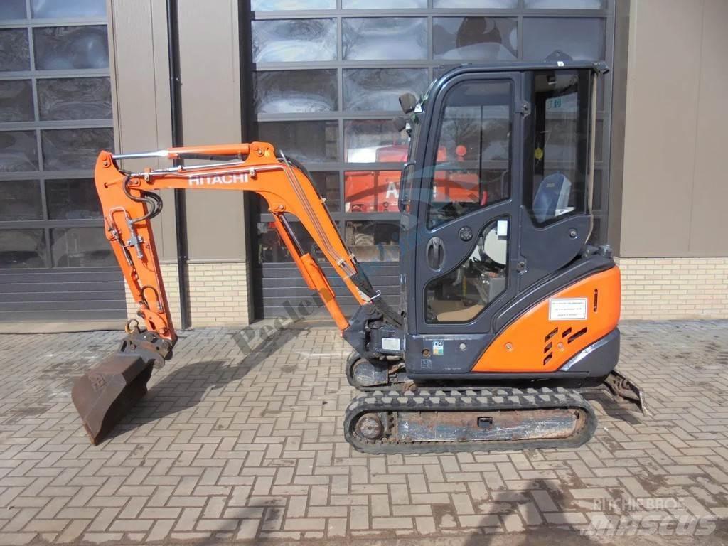 Hitachi Zaxis 18-3 Mini kotrók < 7t