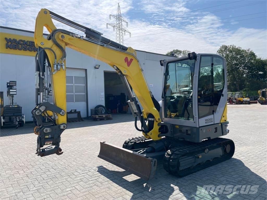 Wacker Neuson ET42 Lánctalpas kotrók