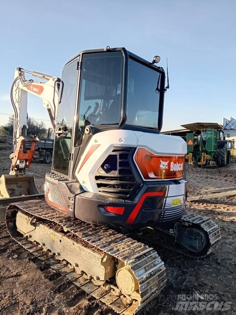 Bobcat E 55 Z Mini kotrók < 7t