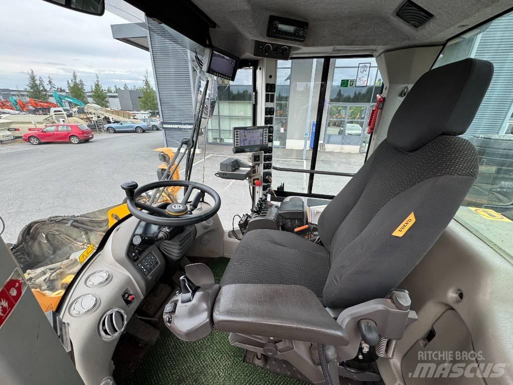 Volvo L 90 H Gumikerekes homlokrakodók