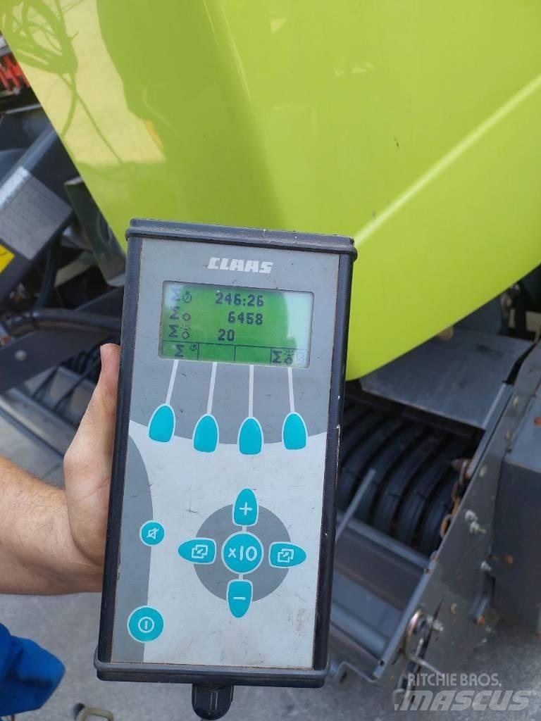 CLAAS Variant 360 Körbálázók