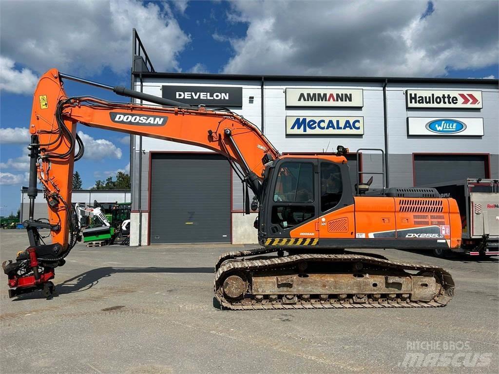 Doosan DX255LC-5 Lánctalpas kotrók