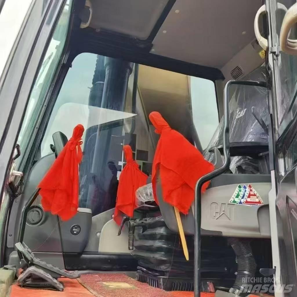 CAT 336D2L Lánctalpas kotrók