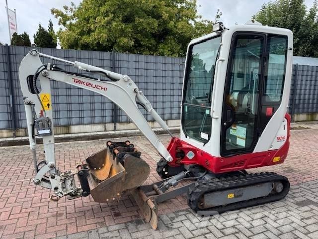 Takeuchi TB 216 Mini kotrók < 7t