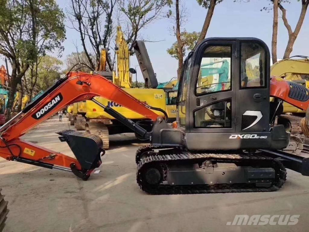 Doosan DX 60-9C Lánctalpas kotrók