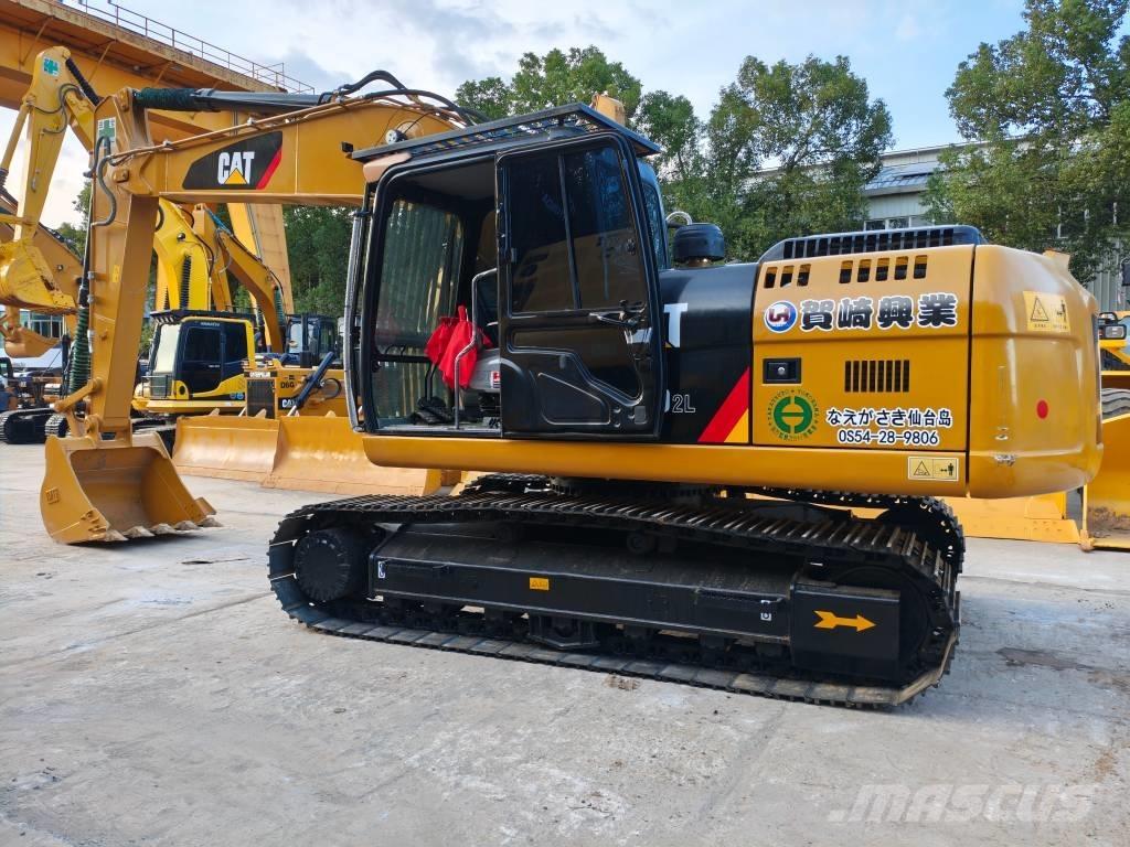 CAT 320 D2 Lánctalpas kotrók