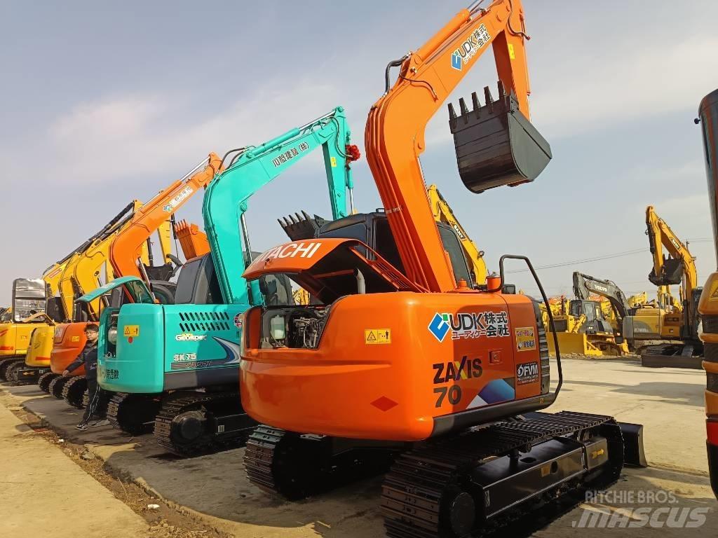 Hitachi ZX 70 Közepes (midi) kotrók 7 t - 12 t