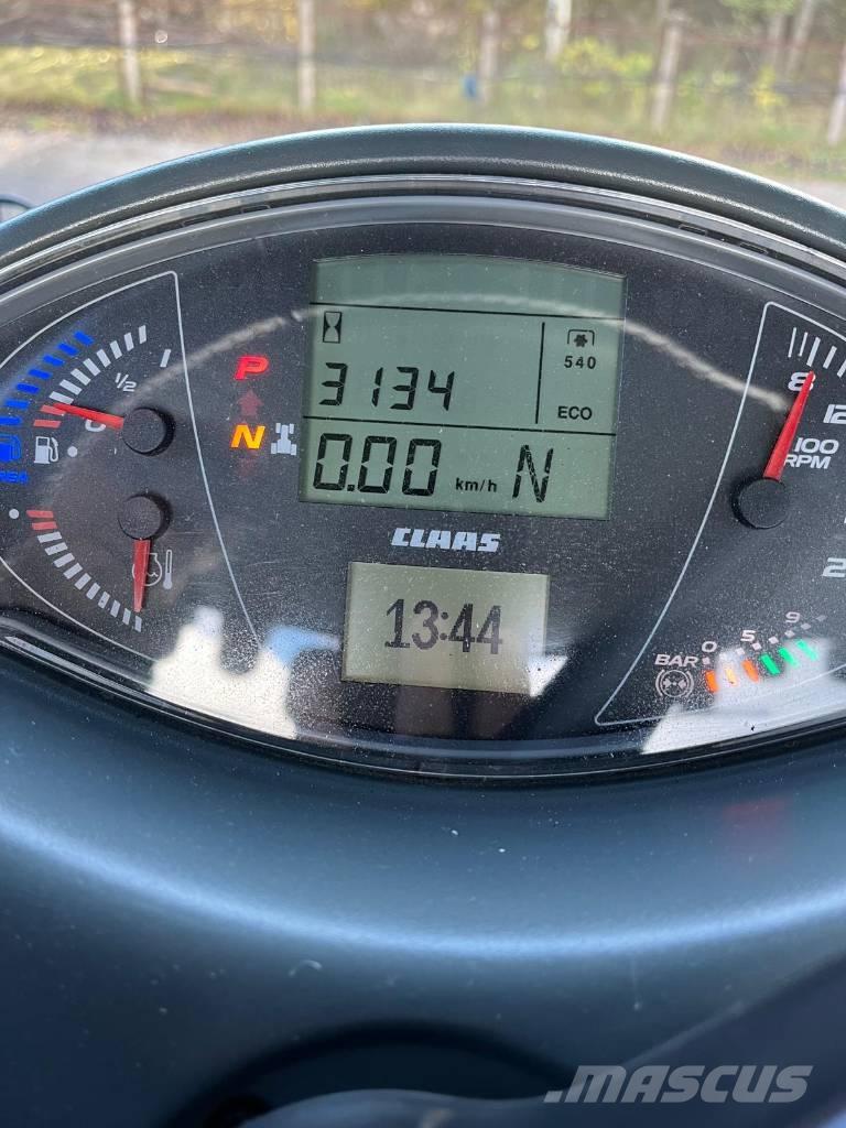 CLAAS Axion 870 Traktorok