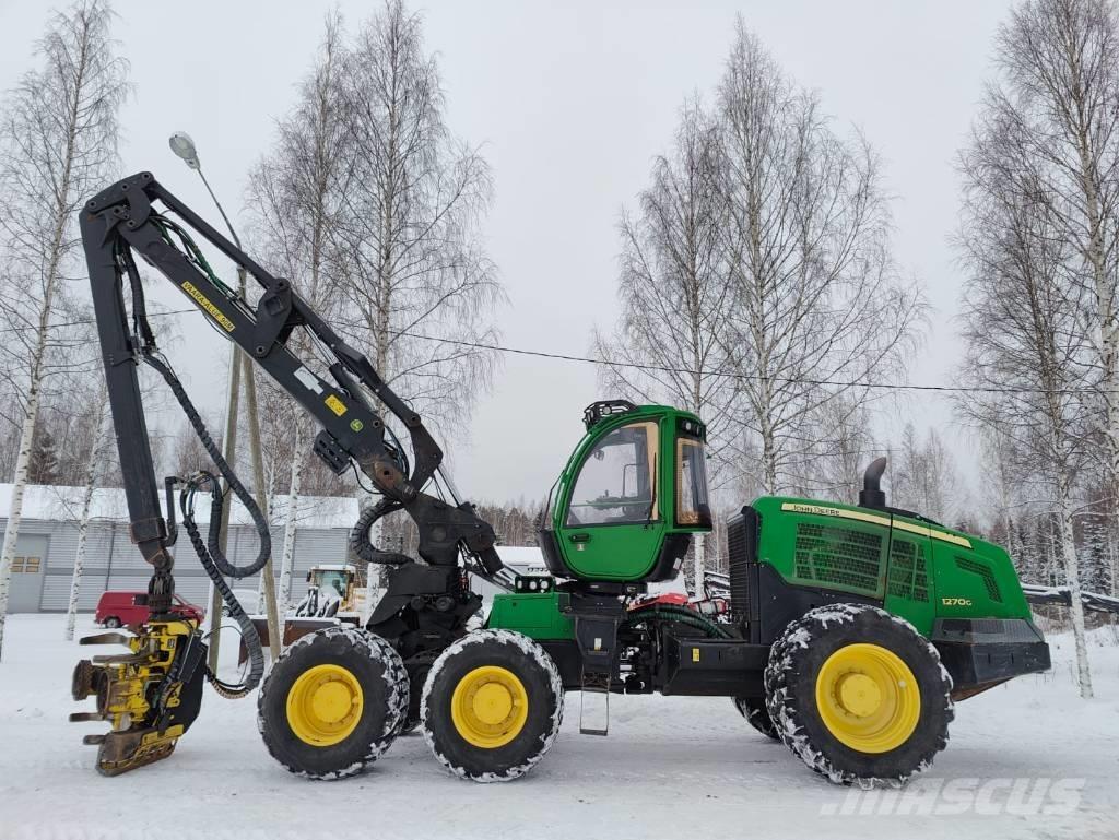 John Deere 1270 G Betakarítók
