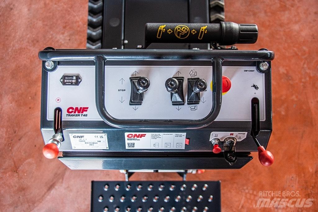 CNF T45 Lánctalpas dömperek
