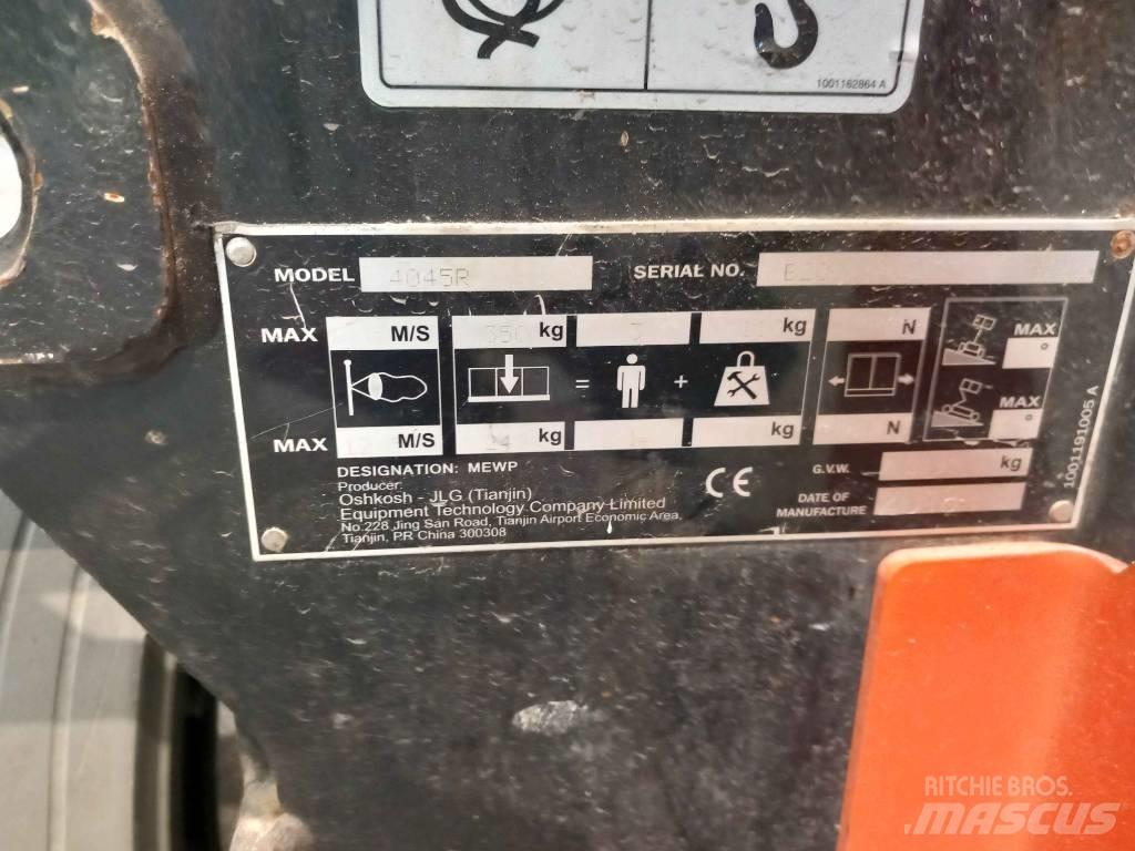 JLG 4045R Ollós emelők