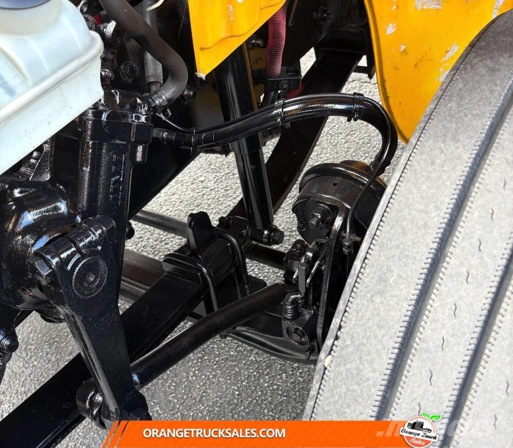 Hino 268 Dobozos teherautók