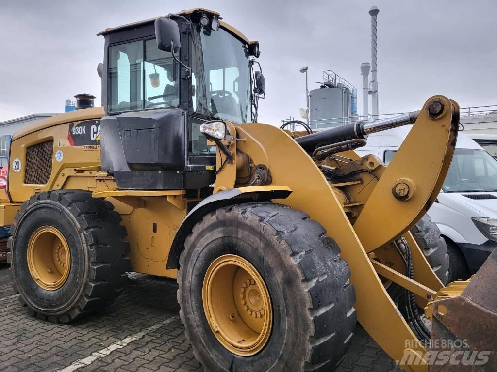 CAT 930 K Gumikerekes homlokrakodók