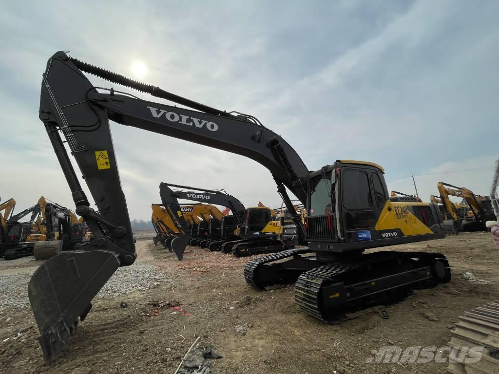 Volvo EC 240 Lánctalpas kotrók