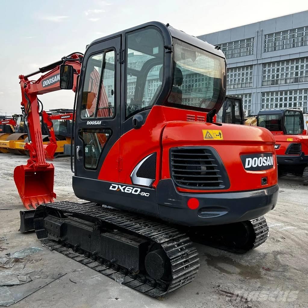 Doosan DX60-9C Mini kotrók < 7t