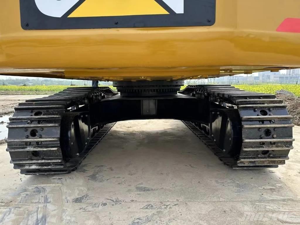 CAT 349 D L Közepes (midi) kotrók 7 t - 12 t
