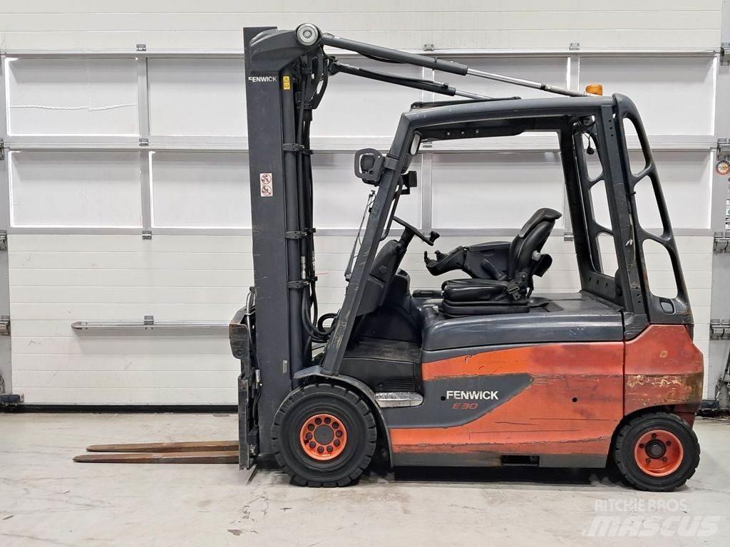 Linde E30L-01 Elektromos targoncák