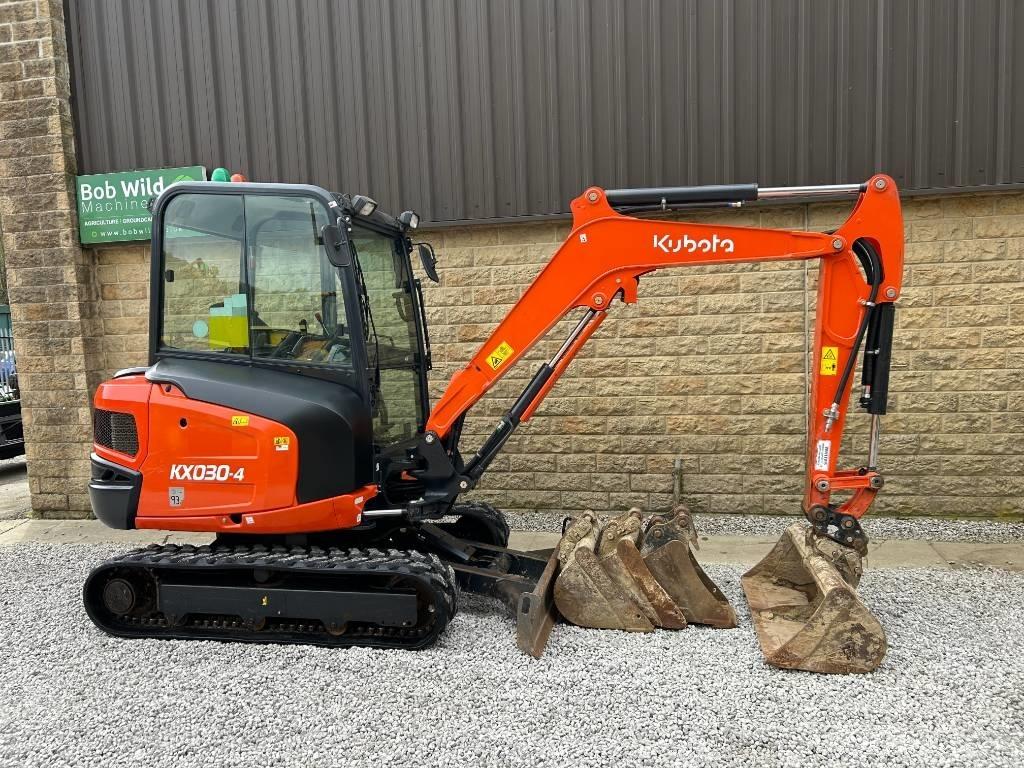 Kubota KX030-4 Mini kotrók < 7t