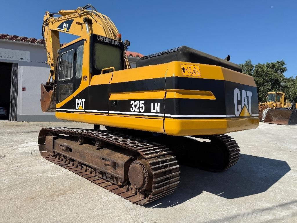 CAT 325 LN Lánctalpas kotrók