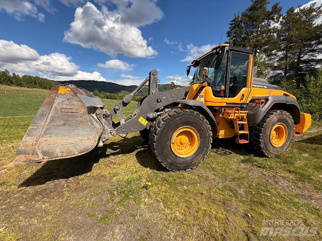 Volvo L 110 H Gumikerekes homlokrakodók