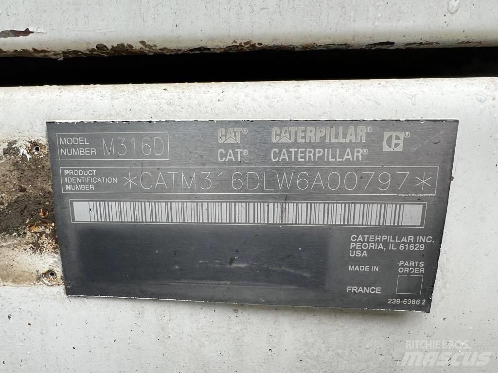 CAT 316 d Gumikerekes kotrók