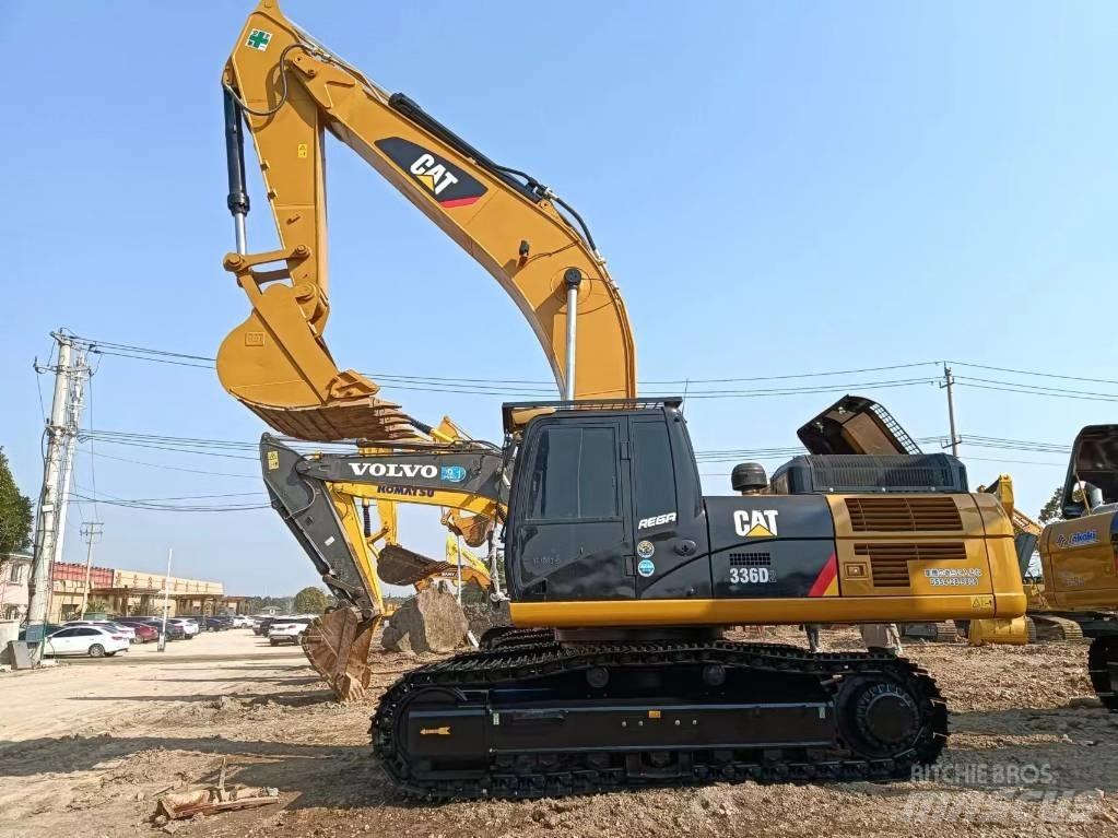 CAT 336 D2 Közepes (midi) kotrók 7 t - 12 t