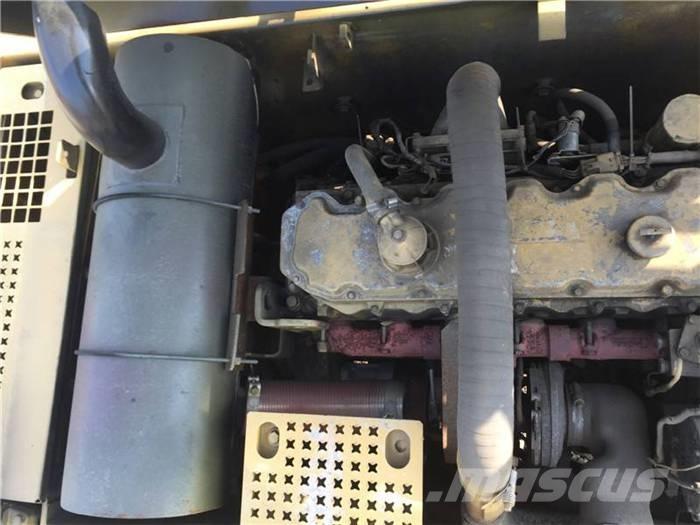 CAT 325 C Lánctalpas kotrók