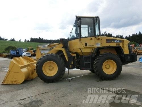 Komatsu WA100-5 Gumikerekes homlokrakodók