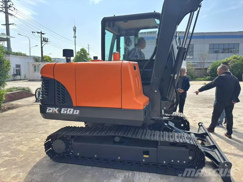 Doosan DX60 Lánctalpas kotrók