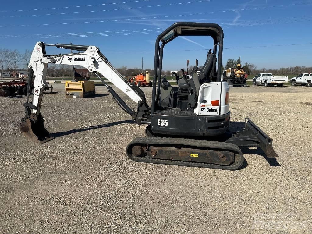 Bobcat E35 Mini kotrók < 7t