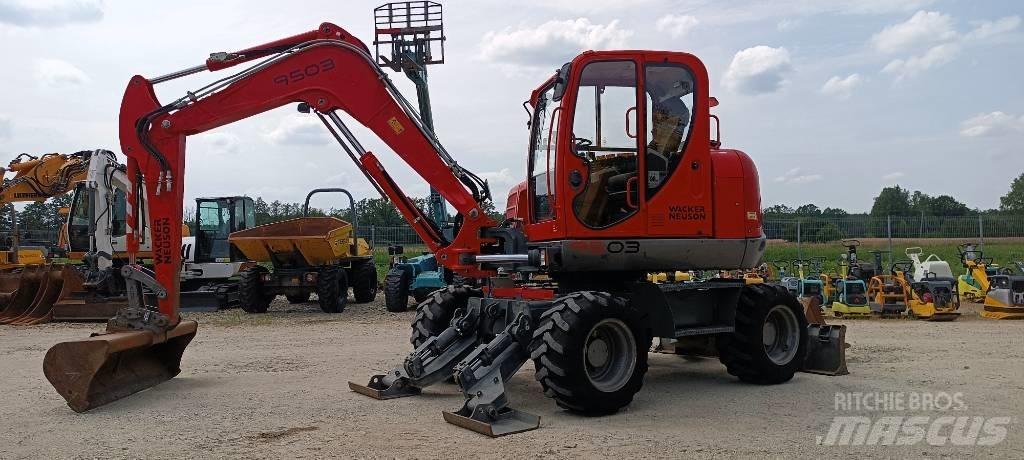 Wacker Neuson 9503 Gumikerekes kotrók