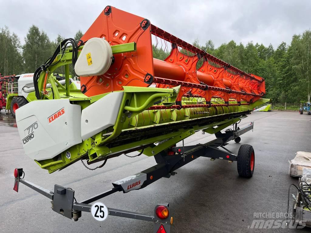 CLAAS CERIO 770 Kombájn adapterek