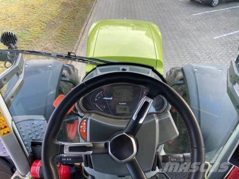 CLAAS AXION 830 Traktorok
