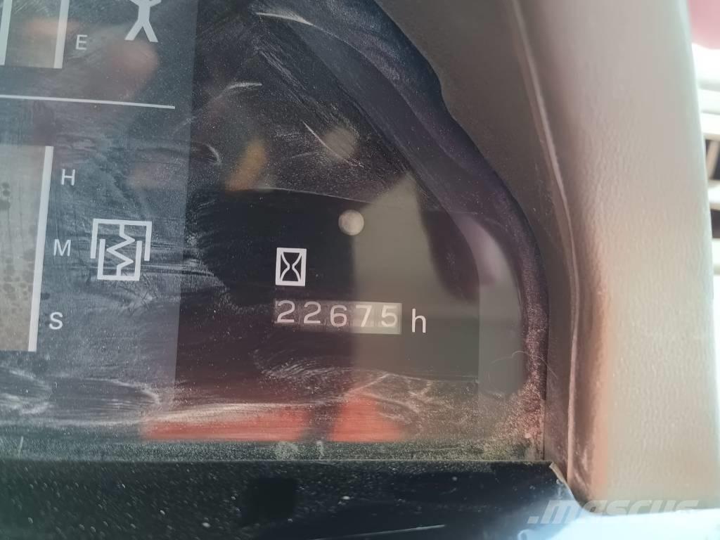 Komatsu HD 605-5 Nehézdömper