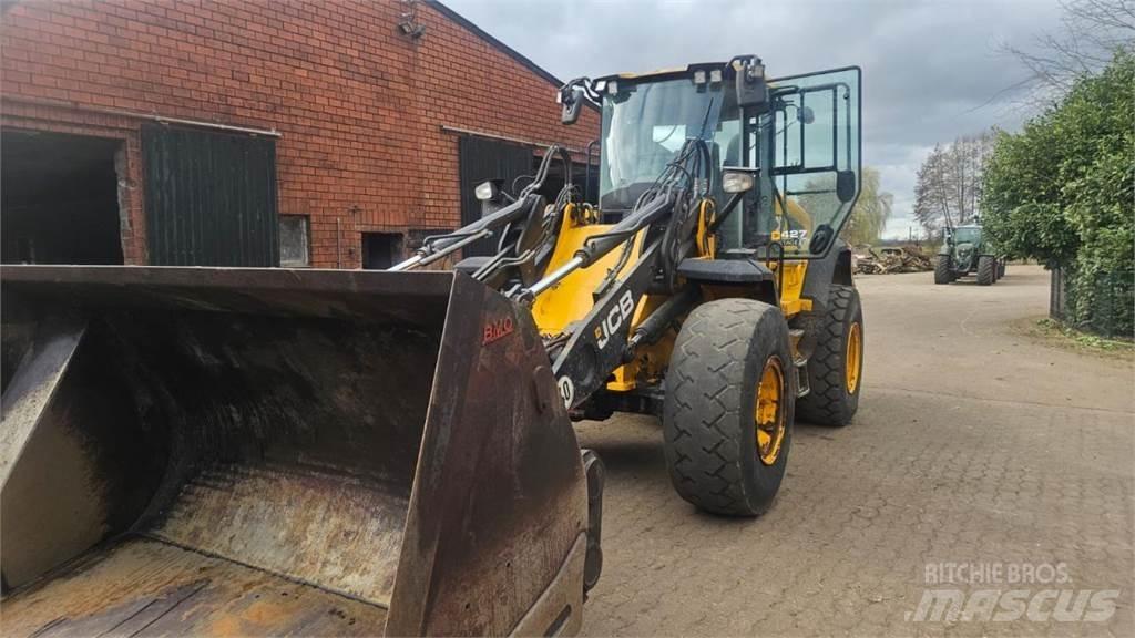 JCB 427 agri Gumikerekes homlokrakodók