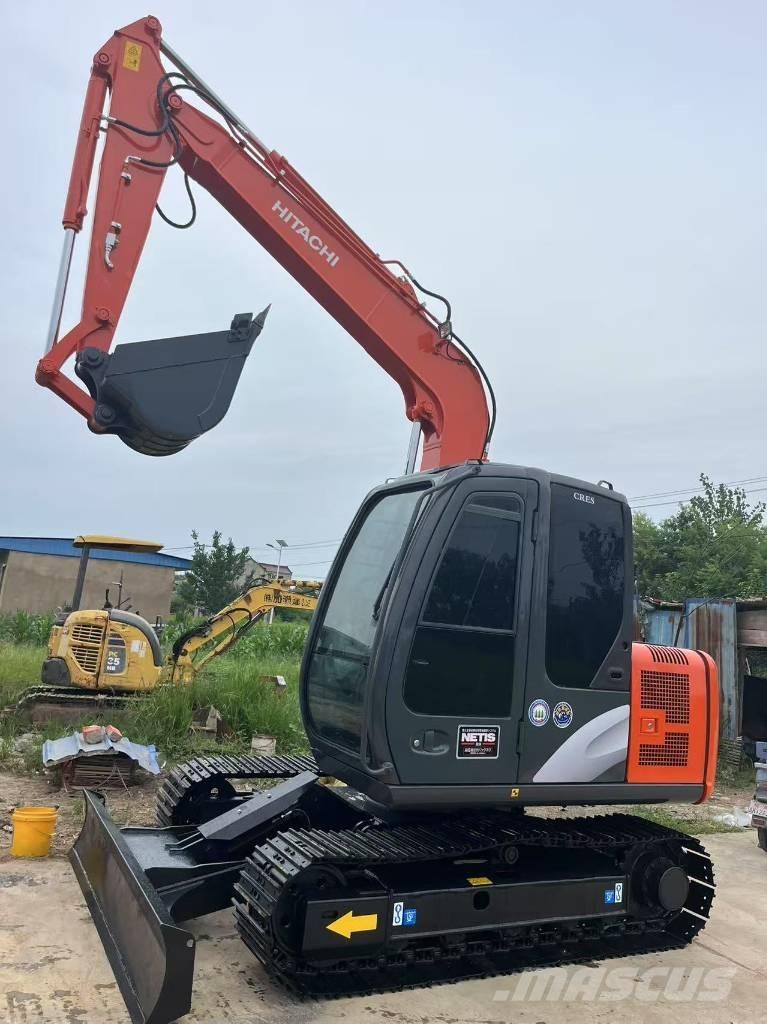 Hitachi ZX 70 Lánctalpas kotrók