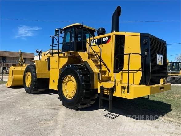 CAT 988K Gumikerekes homlokrakodók