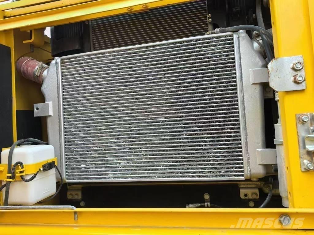 Komatsu PC 350 LC Lánctalpas kotrók