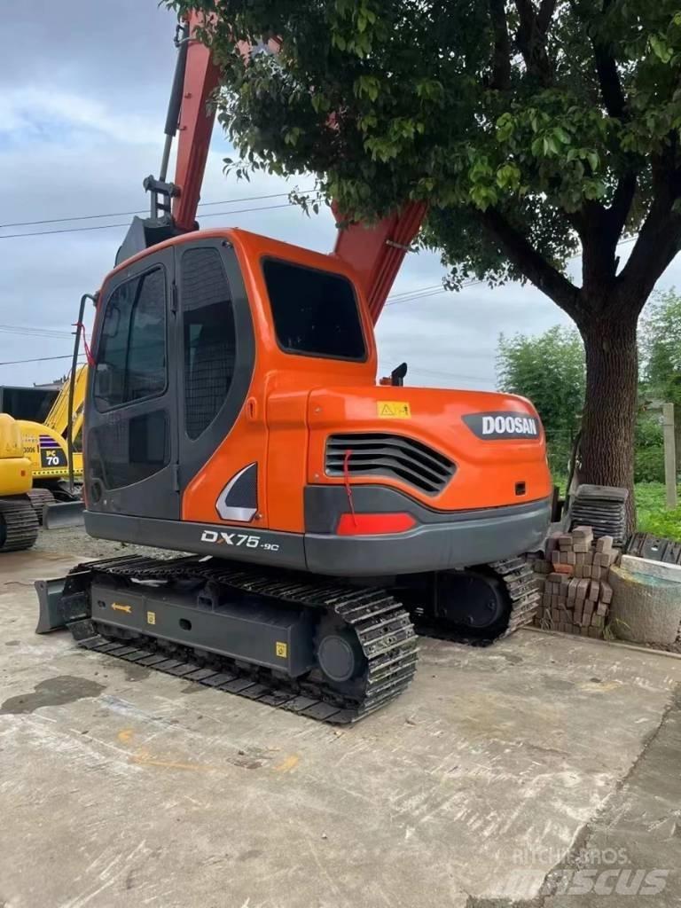 Doosan DX75-9C Lánctalpas kotrók