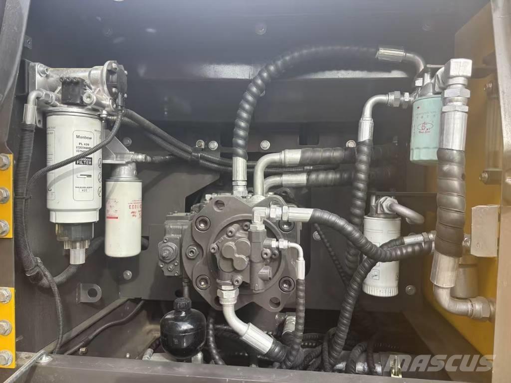 Volvo EC 240 Lánctalpas kotrók