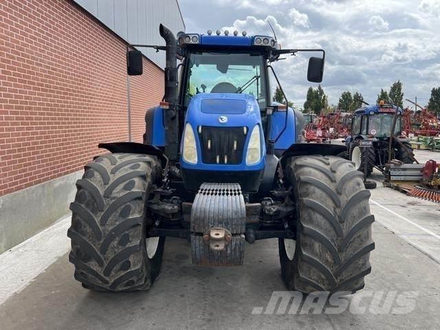 New Holland TVT190 Traktorok