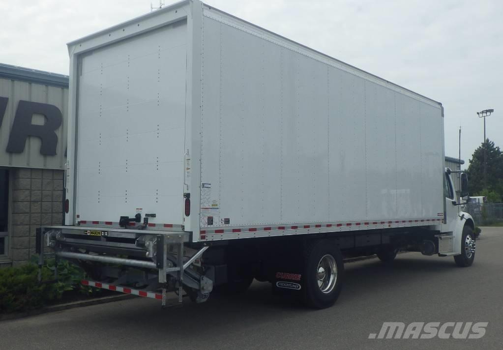 Freightliner M2 106 Dobozos teherautók